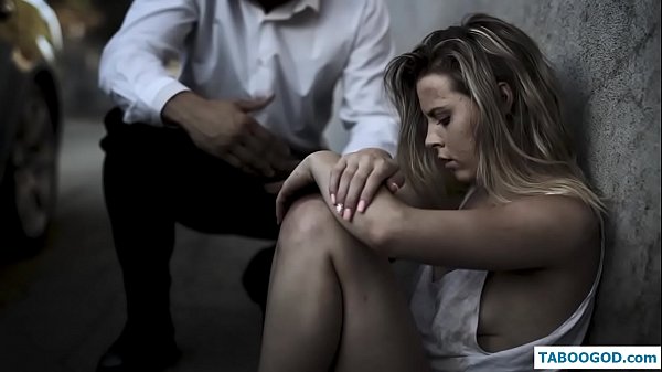 কিঙ্কি গল্প: গৃহহীন কিশোরী মেয়ে